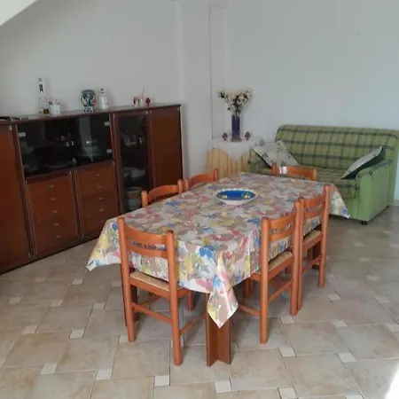 Casa vacanze Lorenzo's - *